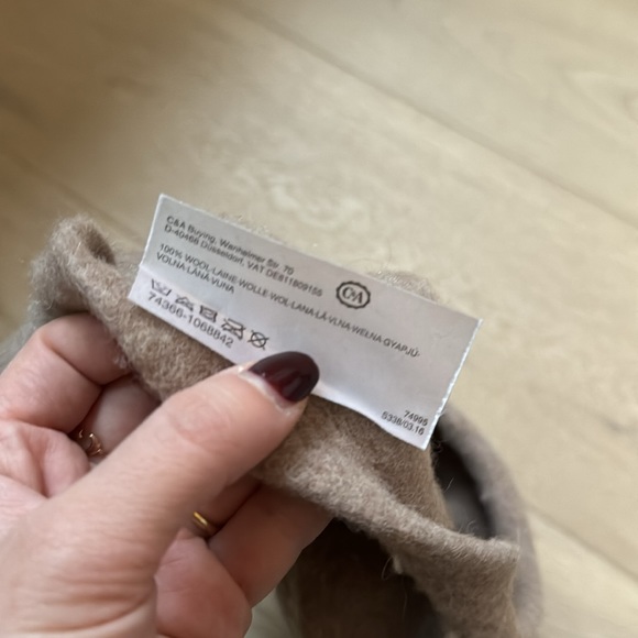 100% wool hat - Picture 4 of 4